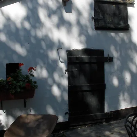 Shamrock Guest house Stoumont